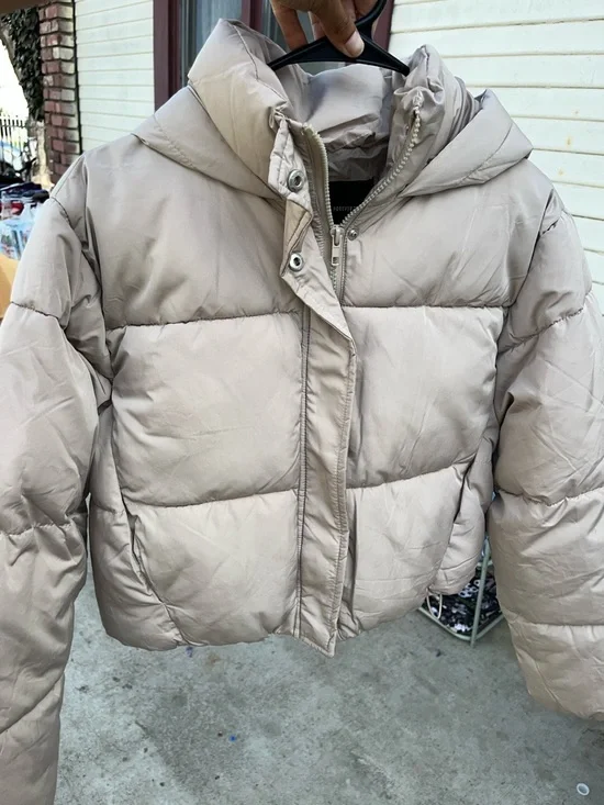 Forever 21 Puffer Jacket - Picture 1 of 7